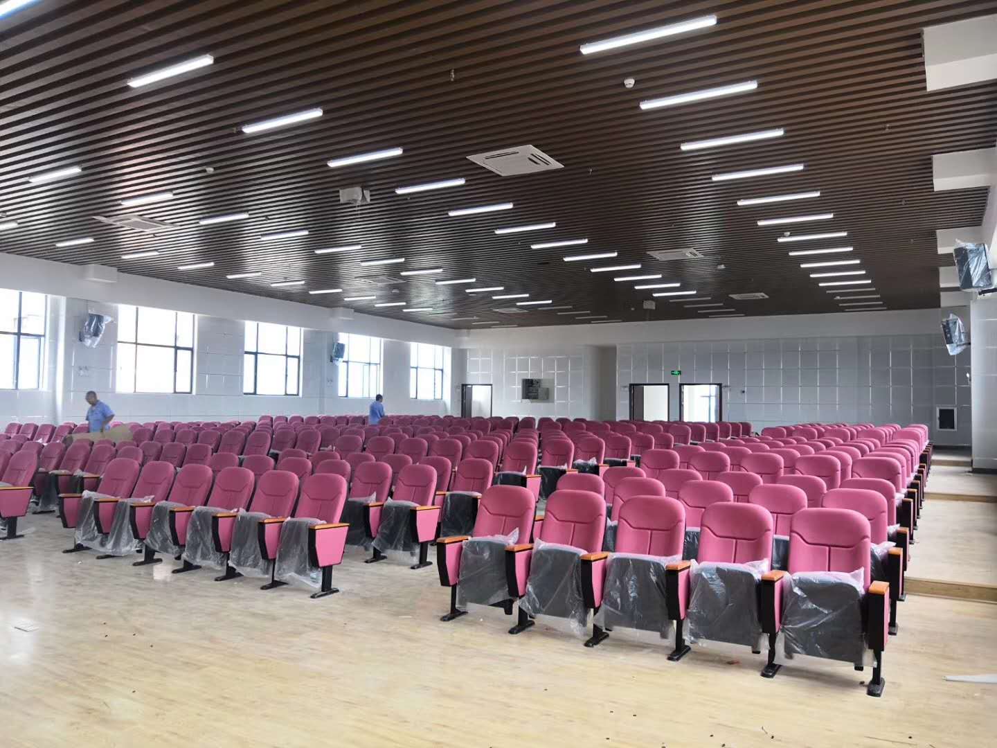 禮堂椅廠家.jpg 禮堂椅廠家.jpg