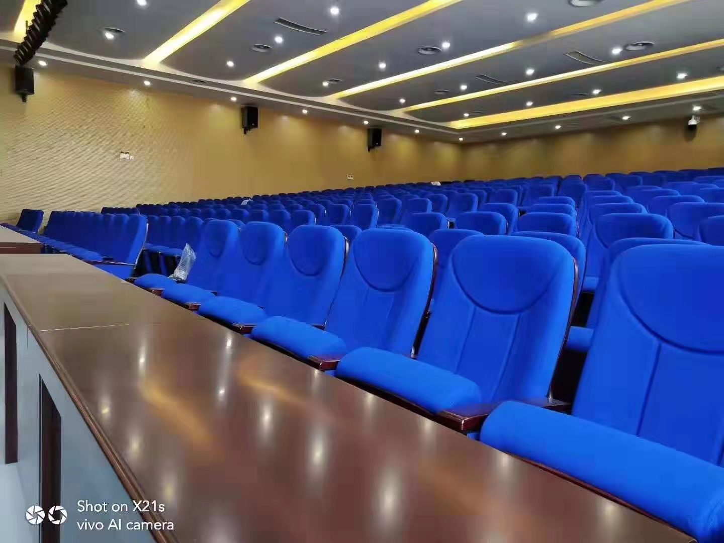 會(huì)議椅價(jià)格.jpg 會(huì)議椅價(jià)格.jpg